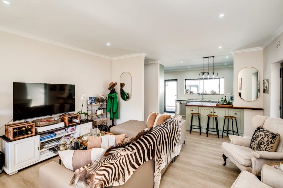 4 Bedroom Property for Sale in Kirstenhof Western Cape